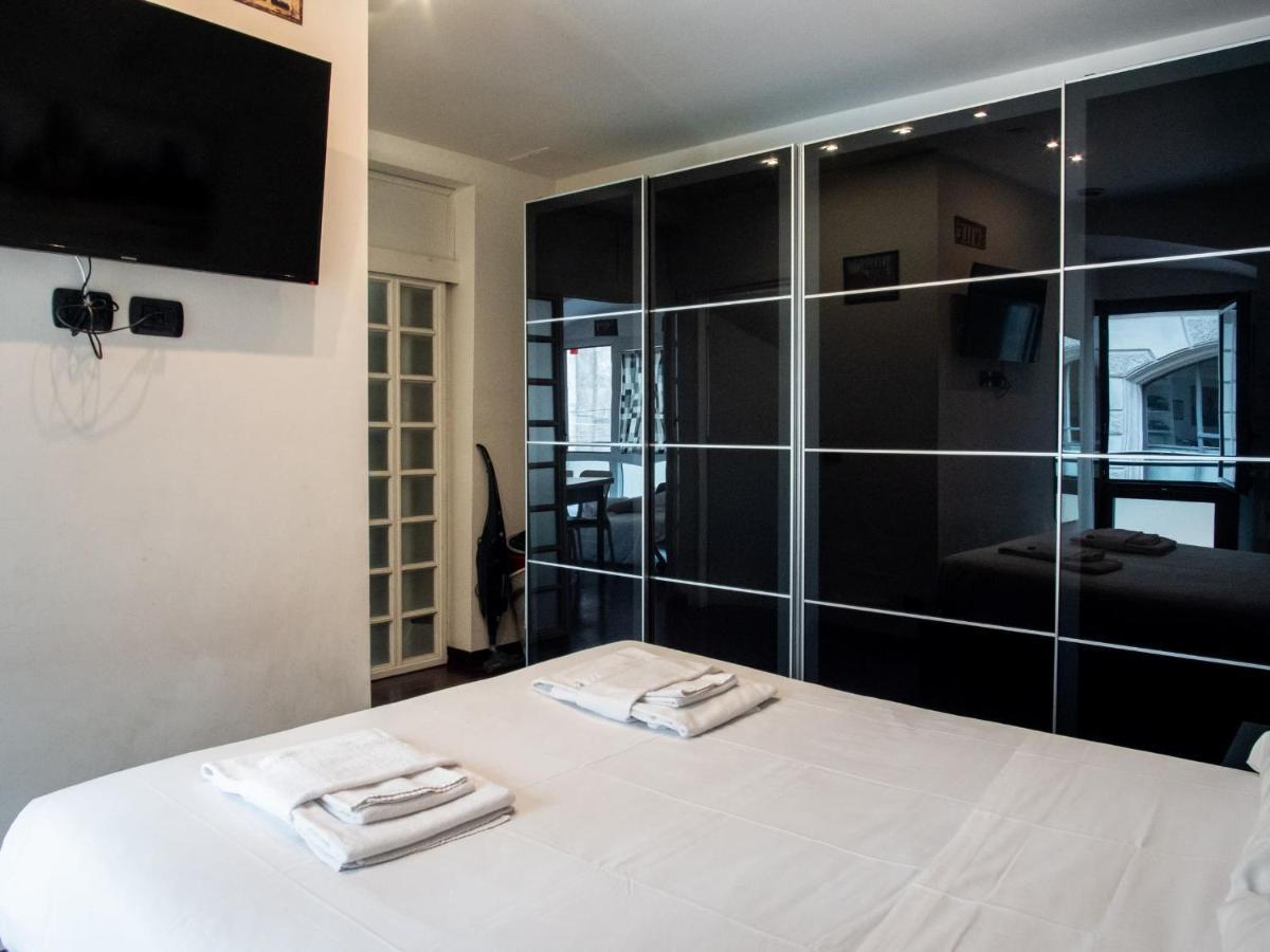 The Best Rent - Modern Duomo Apartment Милан Экстерьер фото